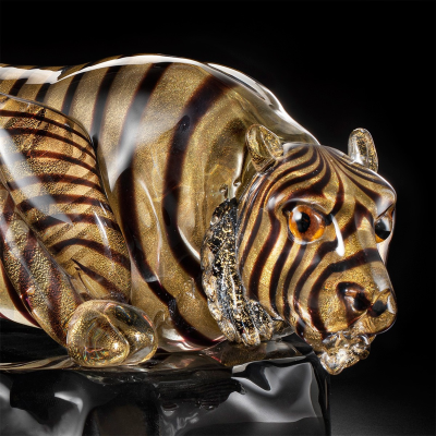 Small Gold tiger