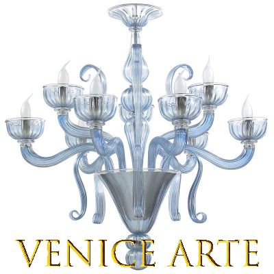 Serenella - Lámpara 8 luces en cristal de Murano azul cielo transparente.