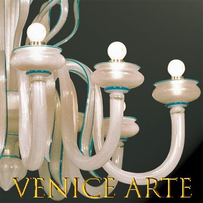 Angeli - Detail du verre de Murano blanc soie / vert